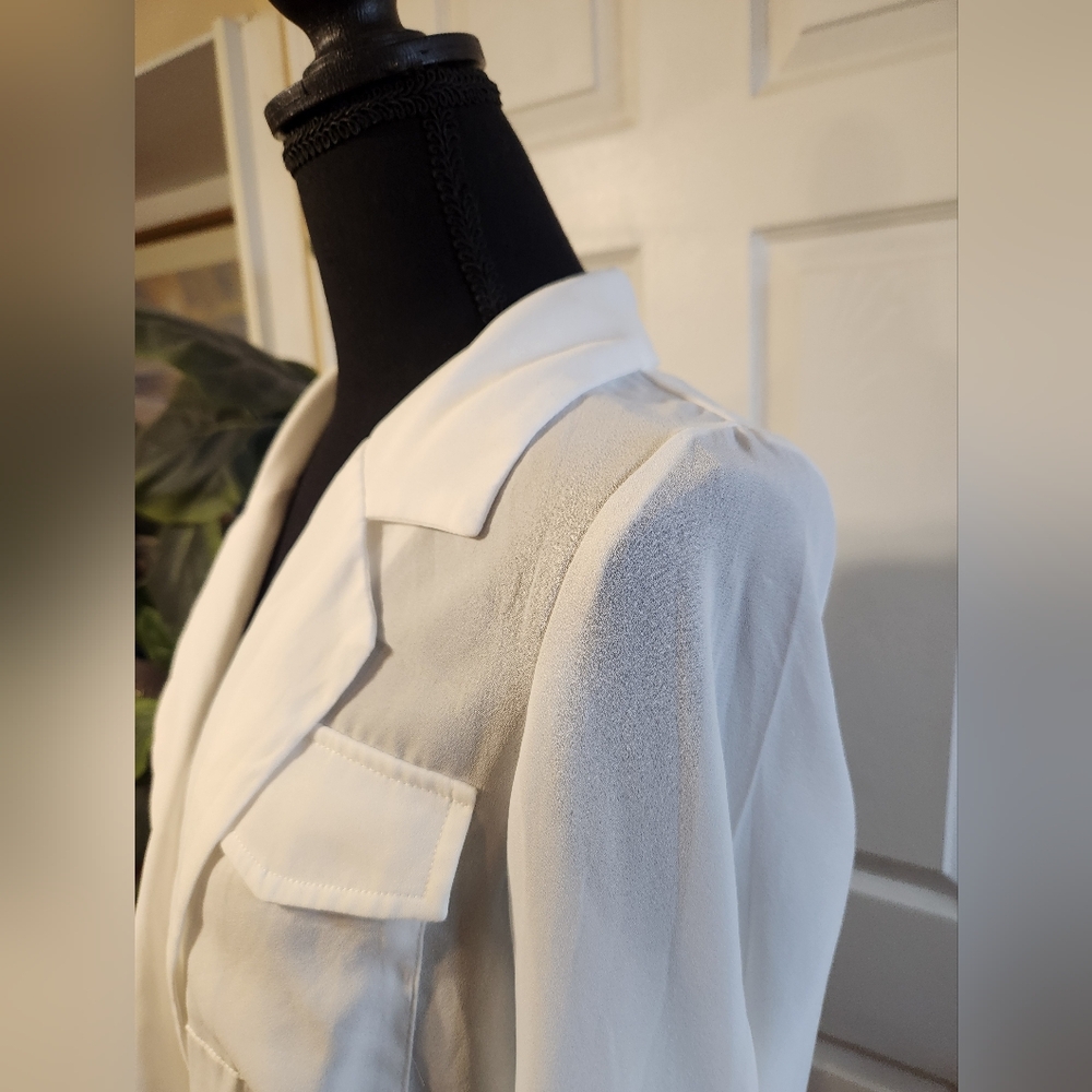FashionNova Business Brunch Women’s Collared Bodysuit - Ivory Size Medium NWOT - Picture 8 of 12